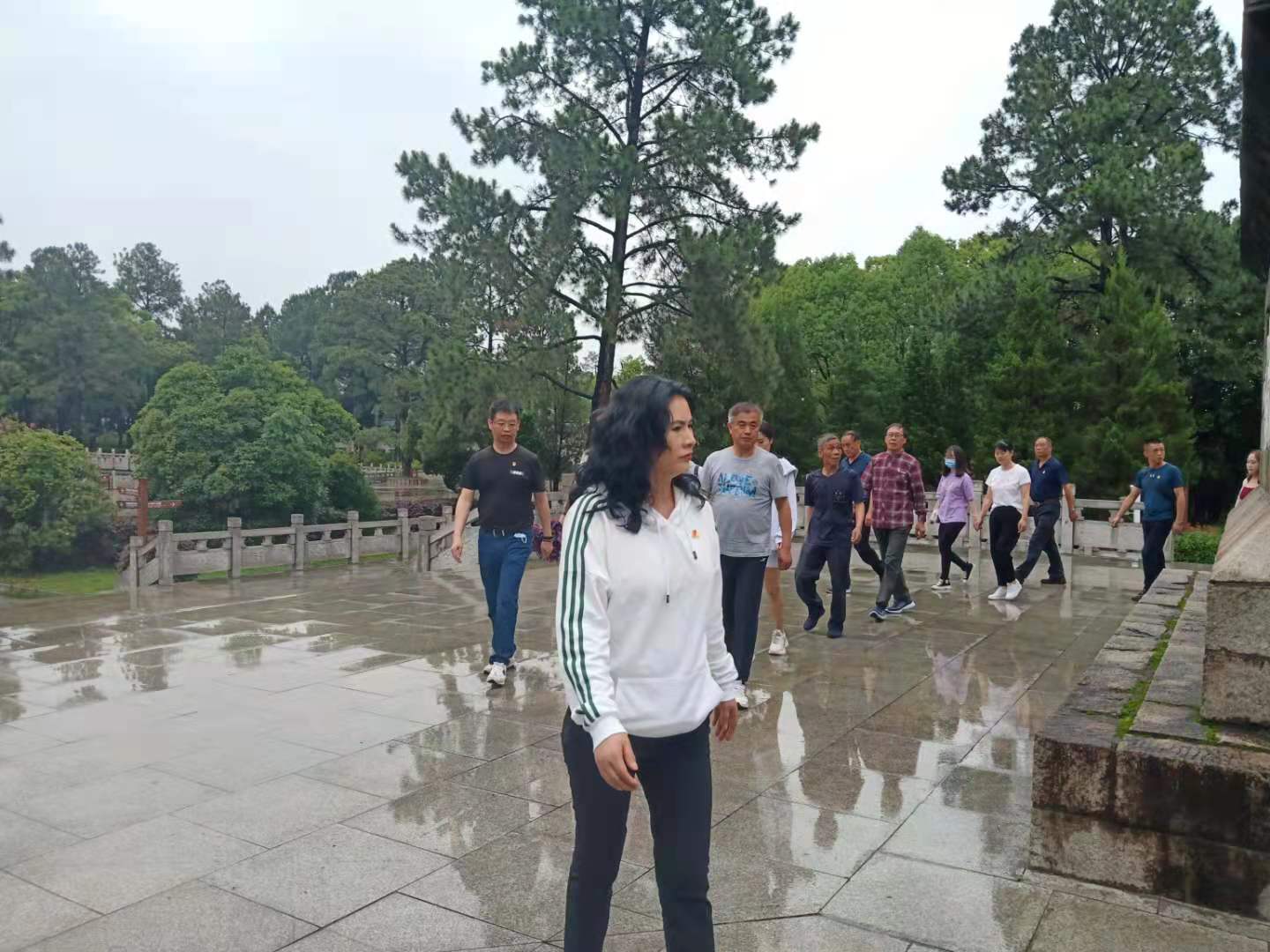 &#21326;&#20159;&#24179;&#21488;&#95;&#21326;&#20159;&#40;&#20013;&#22269;&#41;